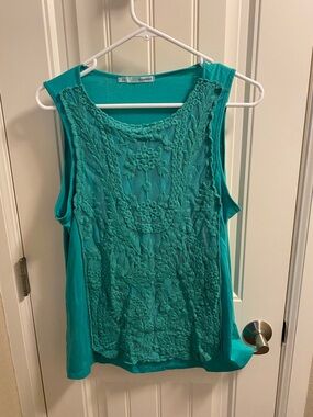 Maurices L Sleeveless Top Turquoise Lace Front Blouse Large Shirt Lg